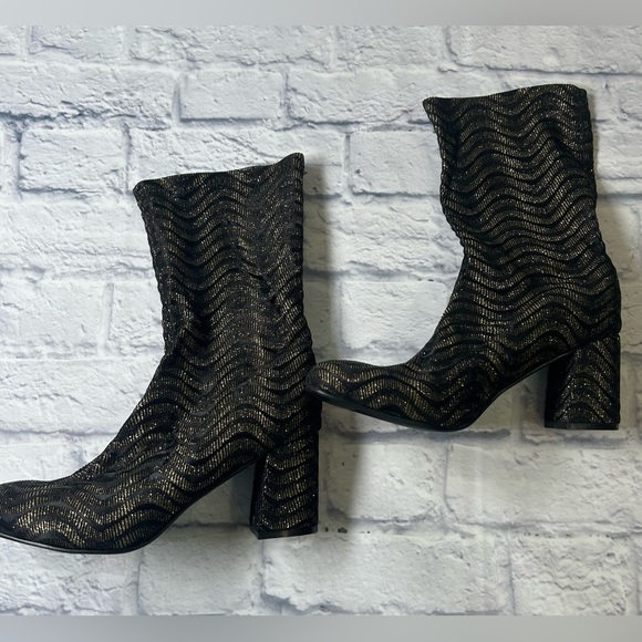 Chic by Lady Coutureny “Starlight” Black and Gold Women's Boots.Size42(10) NWOB. - Picture 6 of 10